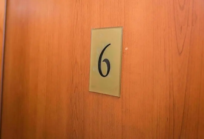 スタンダード４人部屋, Bed And Breakfast Helena