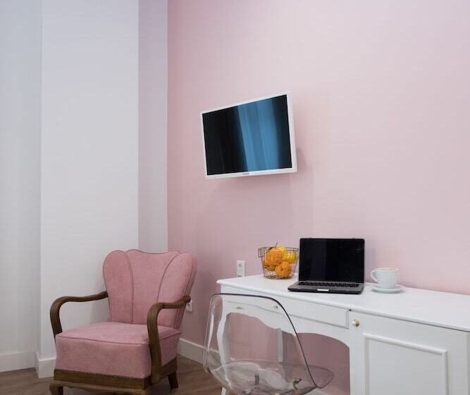 غرفة تنفيذية, Bahar Boutique