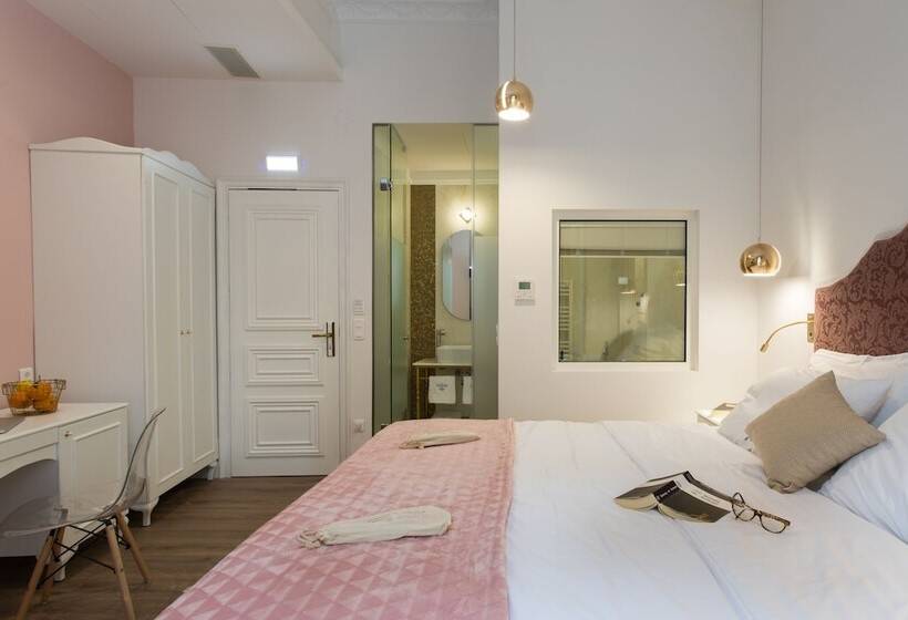 غرفة تنفيذية, Bahar Boutique