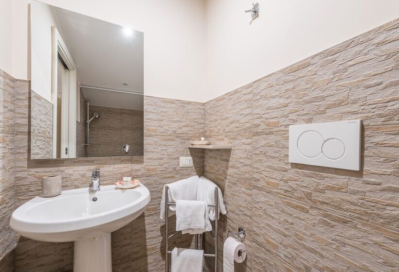 اتاق سوپریور, Flora