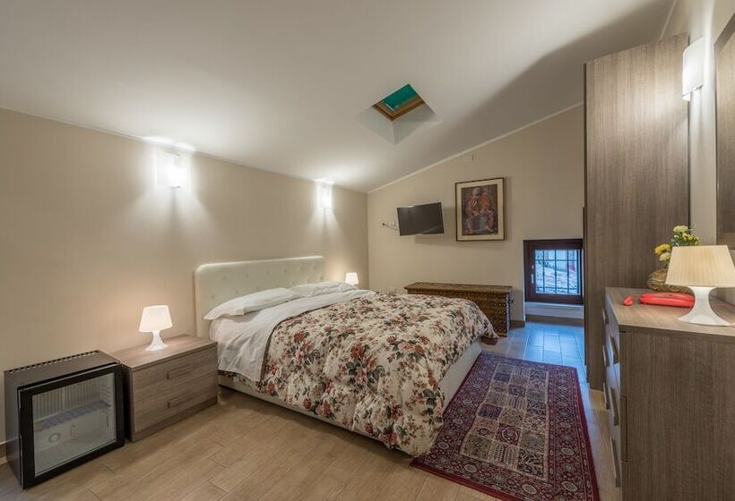 اتاق استاندارد چهار تخته, Flora