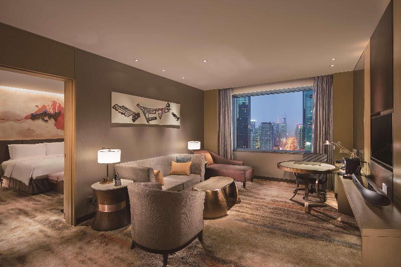 מיטת קינג בסוויטה, Hilton Shenyang