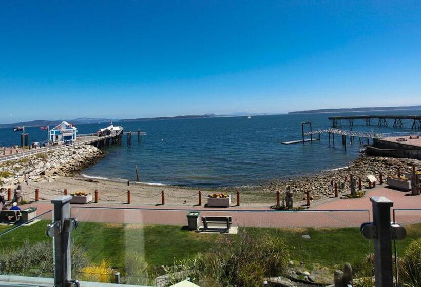 חדר דלוקס עם מיטת קינג, Sidney Waterfront Inn & Suites