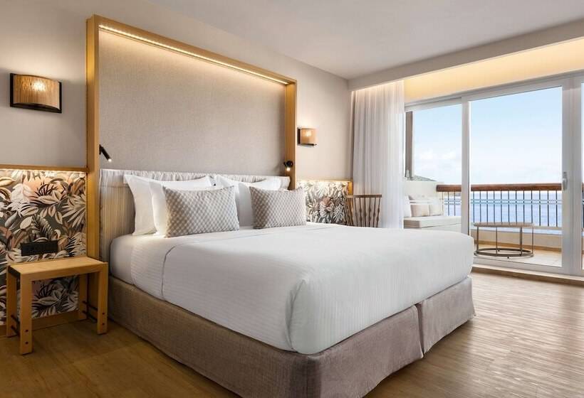 جناح جونيور مطلّ علي البحر, Mirabello Bay Luxury Resort