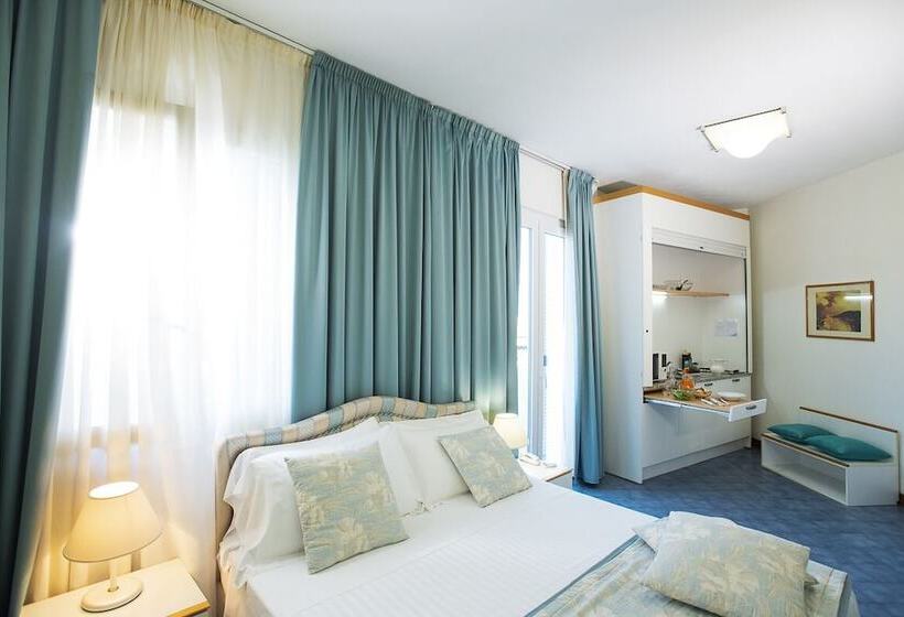 استودیوی استاندارد, Cav Approdo