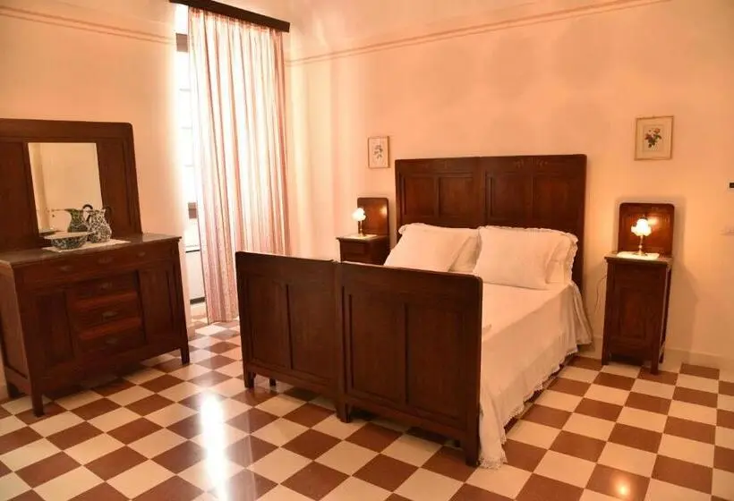 اتاق استاندارد سه نفره, B&b Antica Corte