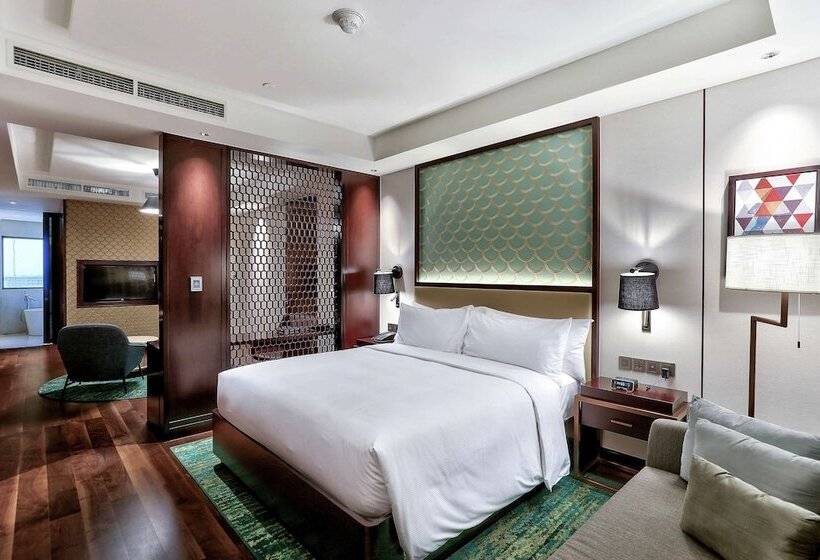 سوییت با چشمانداز دریا, Hilton Da Nang