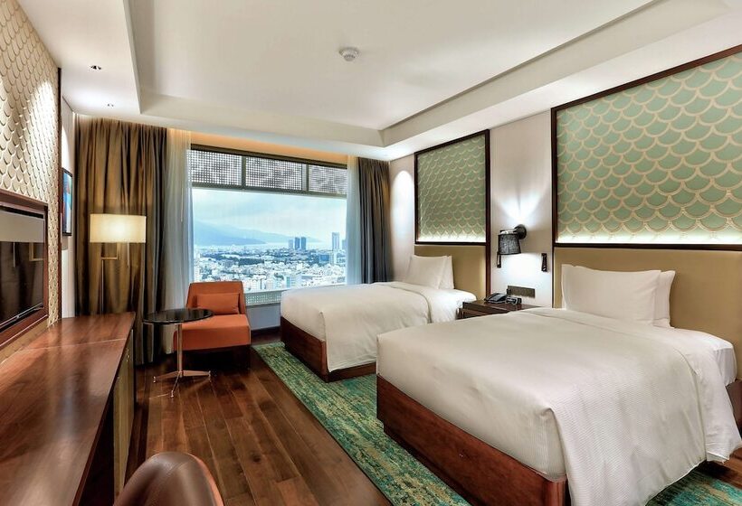 اتاق اجرایی با چشمانداز دریا, Hilton Da Nang