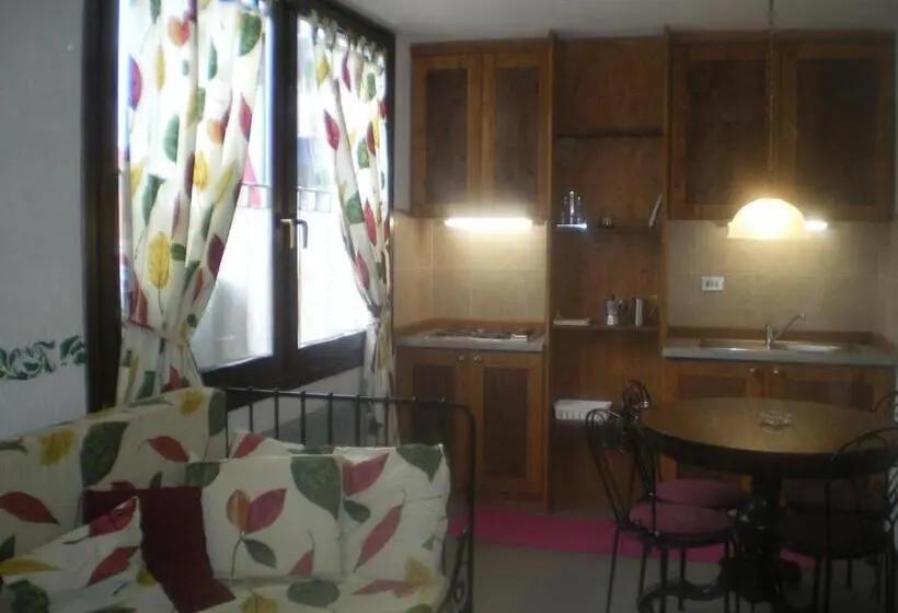 １ベッドルームアパートメント, Jolly Residence