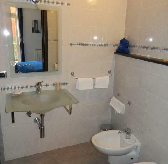 スタンダードルーム, Le Divine Reception Via Xxv Aprile 5