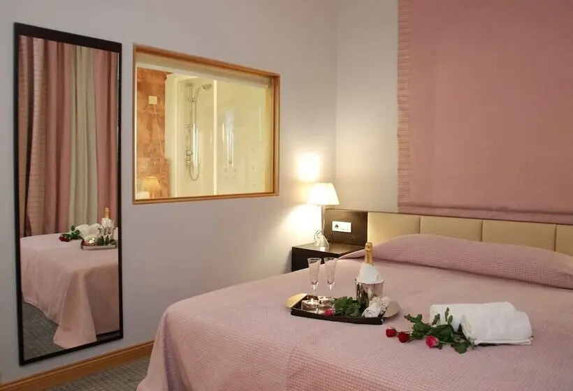 Standard Kolmen Hengen Huone, Palladion Boutique