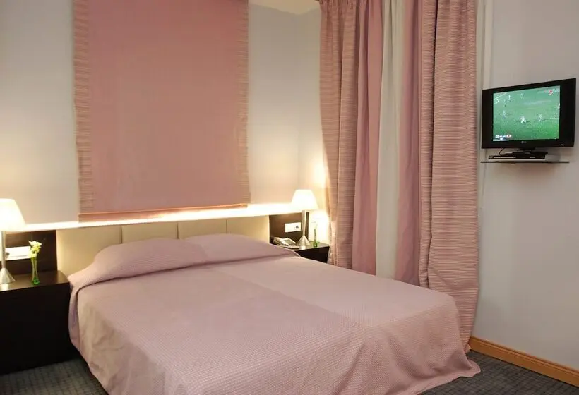 Standard Kolmen Hengen Huone, Palladion Boutique