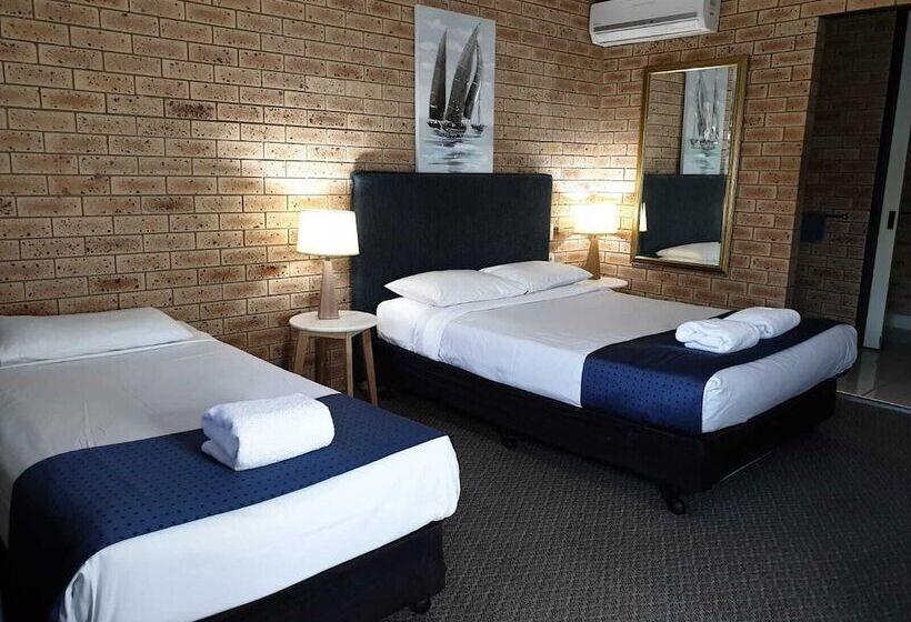 اتاق استاندارد سه نفره, Pacific Paradise Motel