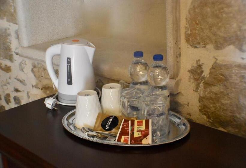 חדר דלוקס נוף לעיר, Pietra Rossa