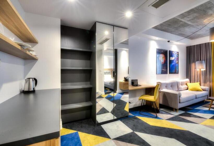 דירת חדר סופריור, Lwowska 1