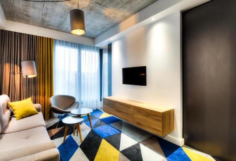 דירת חדר סופריור, Lwowska 1