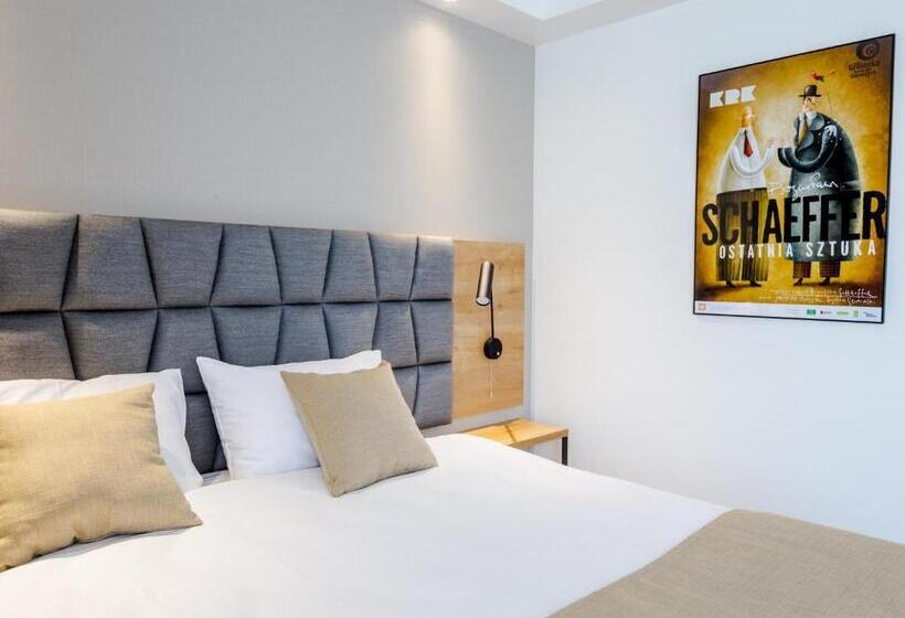 סוויטה אקזקיוטיב, Lwowska 1