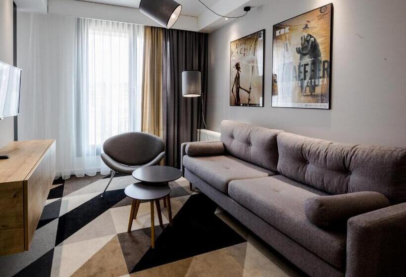 דירת חדר סופריור, Lwowska 1