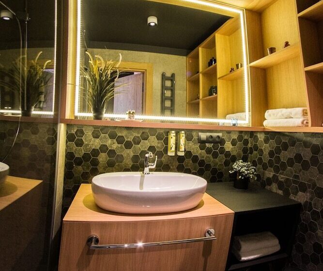 1 Yatak Odalı Lüks Daire, Stradom 15 Apartments