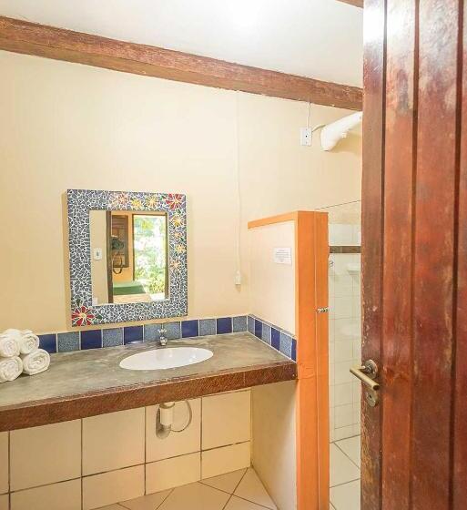 标准三人间, Pousada Bemvira