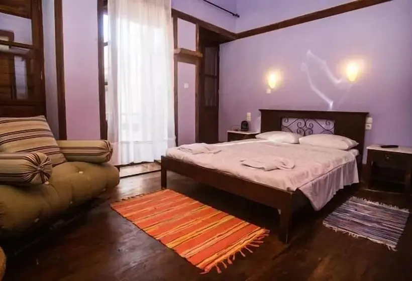اتاق استاندارد, Karnayo Traditional Houses