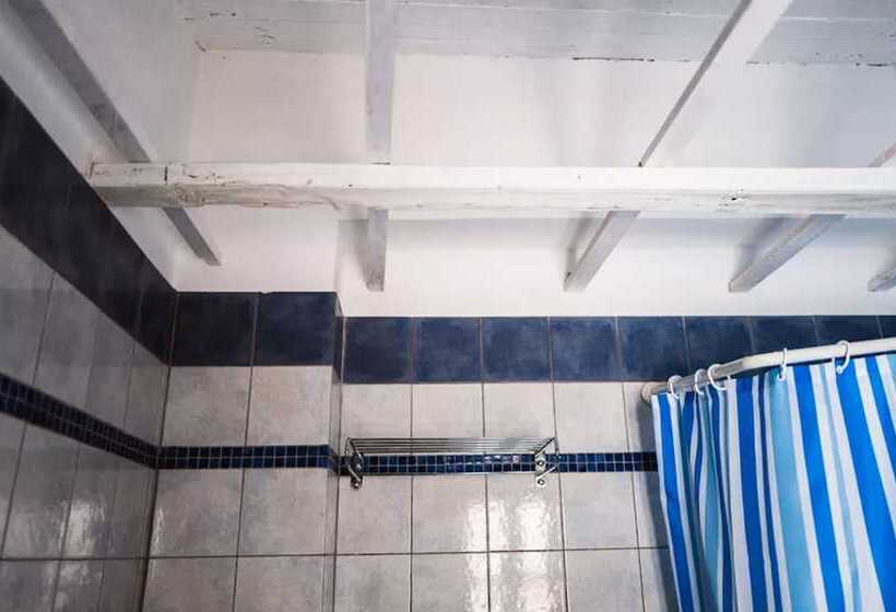 דירת שני חדרים, Karnayo Traditional Houses