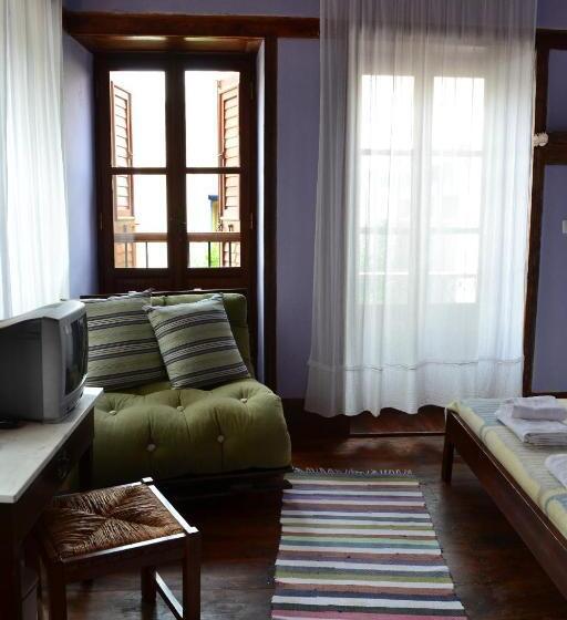 חדר סטנדרט, Karnayo Traditional Houses