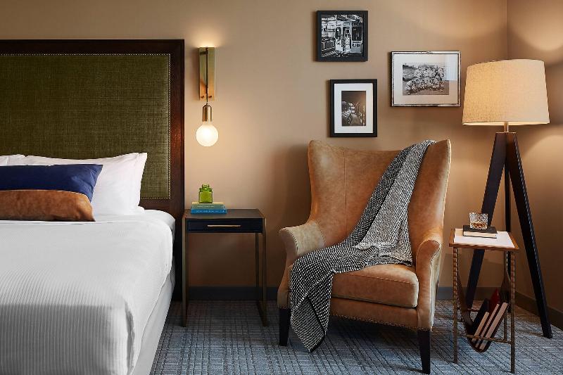 غرفة قياسية سرير كينج, Zachary, Chicago, A Tribute Portfolio