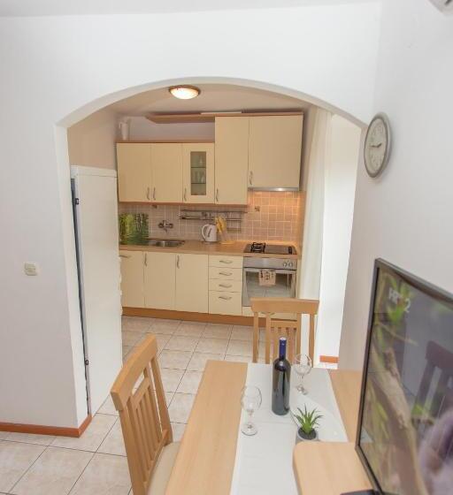 Студио Стандарт с Балконом, Apartments Villa Sol