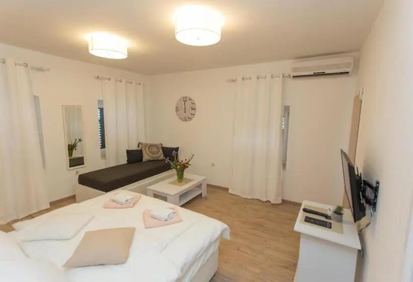 デラックススタジオ, Apartments Villa Sol
