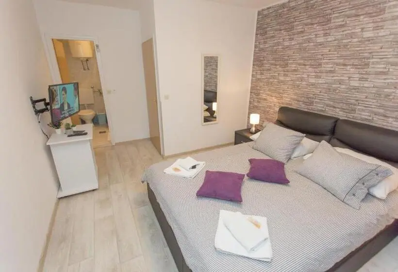 スタンダードスタジオ, Apartments Villa Sol