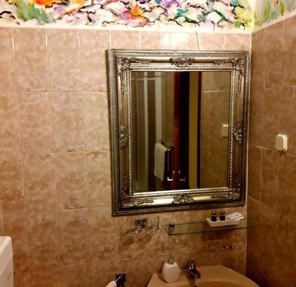 バルコニー付きスタンダードルーム, Art Villa Ines