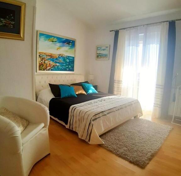 バルコニー付きスタンダードルーム, Art Villa Ines