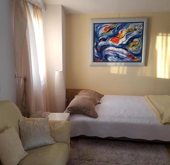 スイート, Art Villa Ines