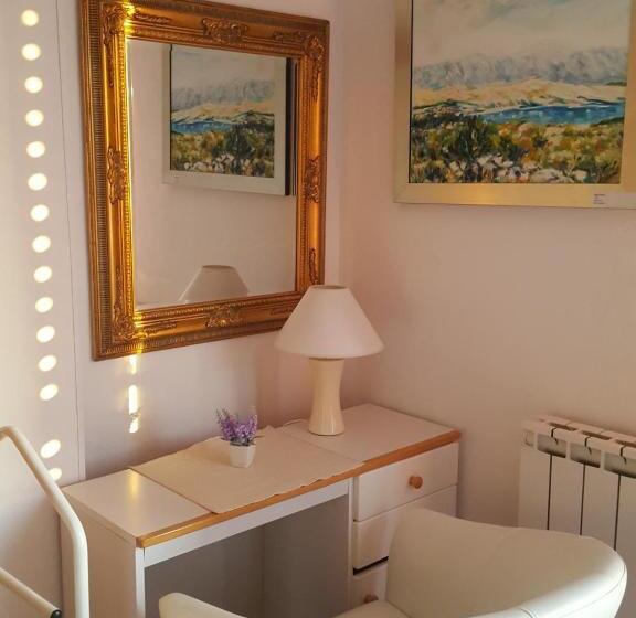 スイート, Art Villa Ines