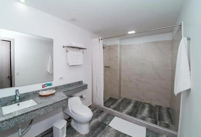 スタンダード４人部屋, Portal Del Norte Armenia