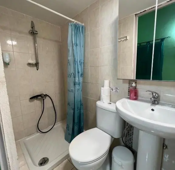 エコノミールーム, Zouglas App Guesthouse
