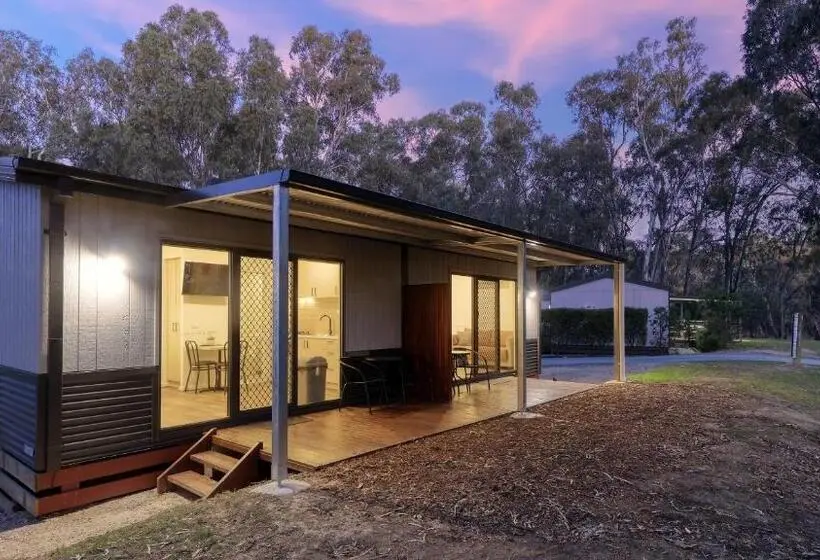 Standard-studio, Deniliquin Riverside Caravan Park