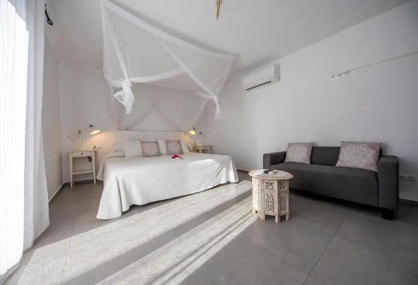 سوییت سوپریور, Agroturismo Can Cosmi Prats