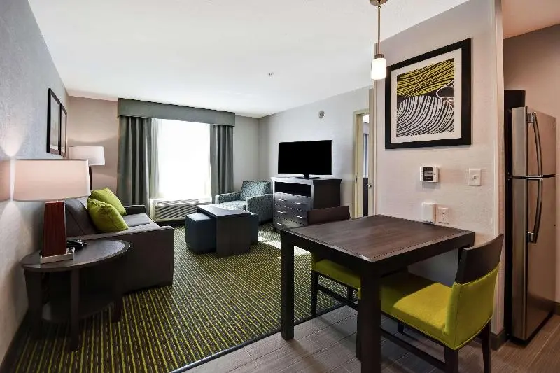 キングサイズベッドのスイートルーム, Homewood Suites By Hilton Novi Detroit