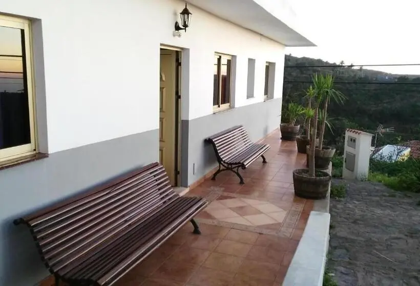 اتاق استاندارد, Pension Amparo Las Hayas