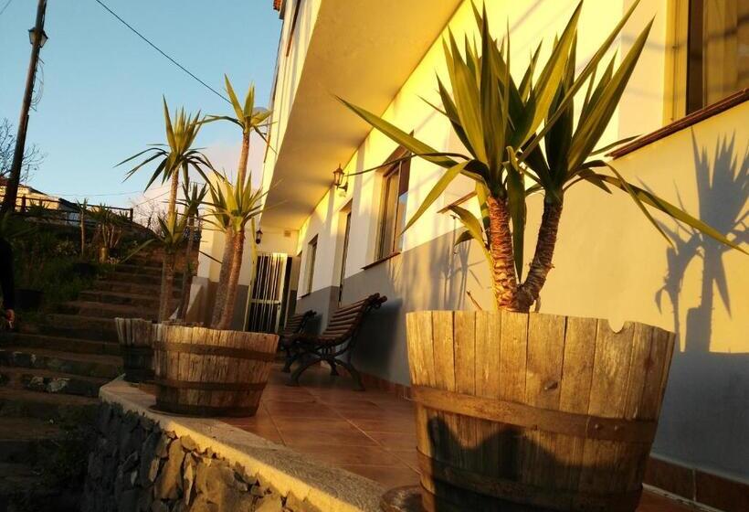 Номер Стандарт, Pension Amparo Las Hayas