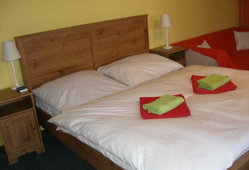 침실 2개 아파트, Penzion Via Mara