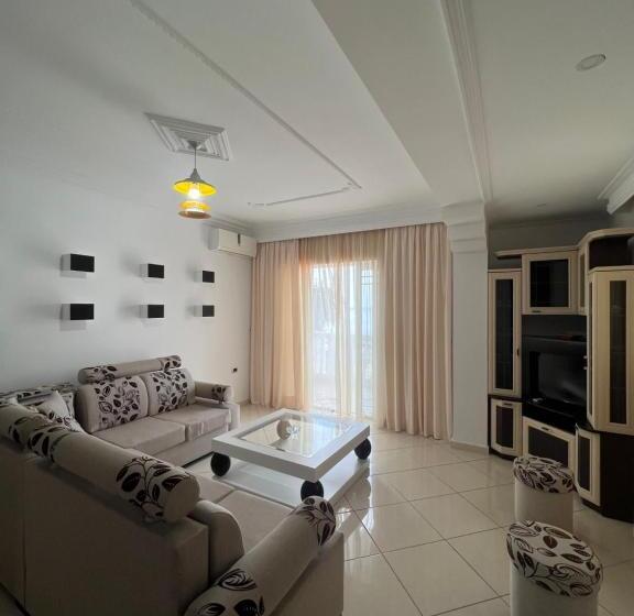 شقة غرفتين, Villa Xika