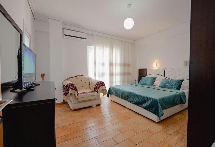 غرفة قياسية مطلّة علي البحر مزوَّدة بشُرفة, Villa Xika