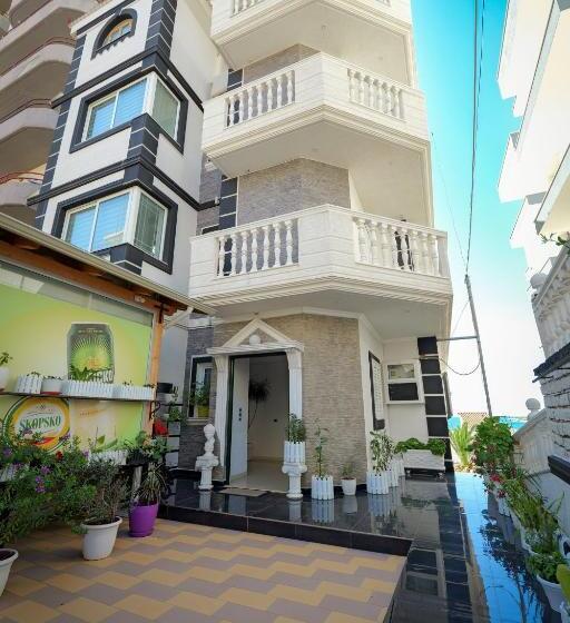 غرفة قياسية مطلّة علي البحر مزوَّدة بشُرفة, Villa Xika