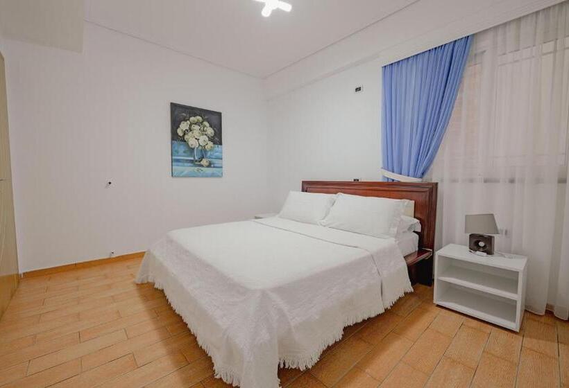 شقة غرفتين نوم مزودة بشُرفة, Villa Xika