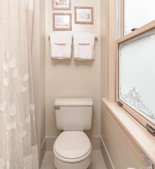 غرفة قياسية سرير كينج, Abigail S Bed And Breakfast Inn