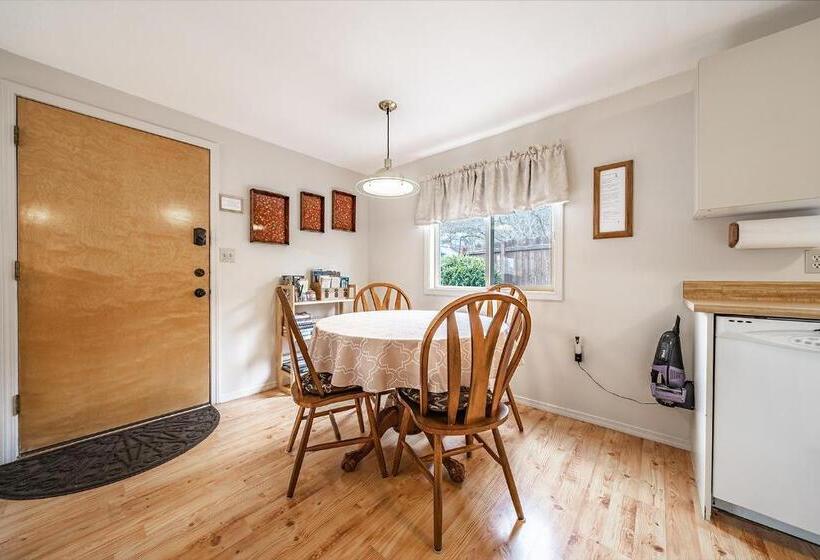 منزل غرفة نوم واحدة, Abigail S Bed And Breakfast Inn