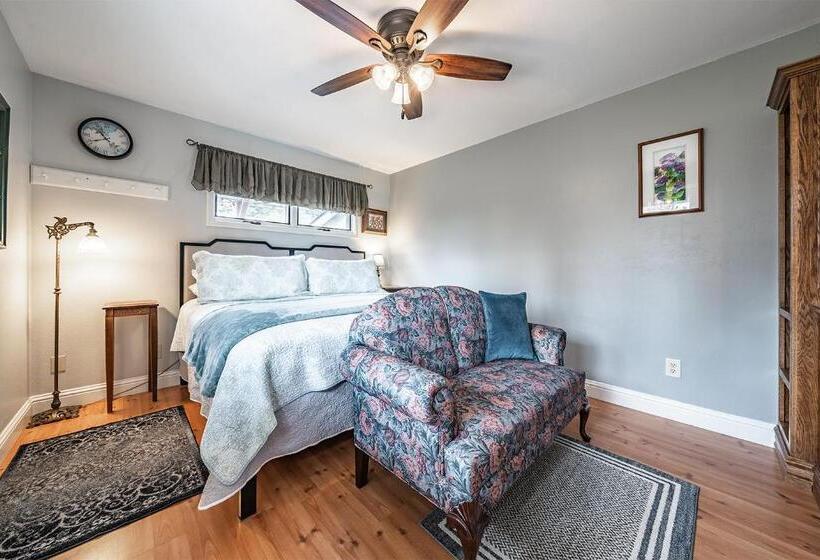 غرفة قياسية سرير كينج, Abigail S Bed And Breakfast Inn